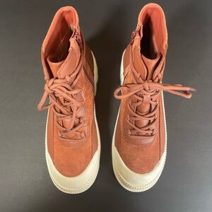 NWT Gianni Bini Wander Lust Boot Womens 9.5 M